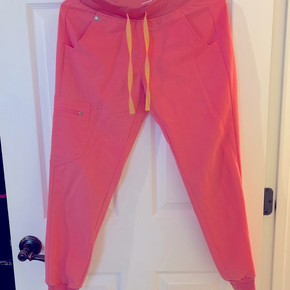 Figs XS/P coral in color. Worn once